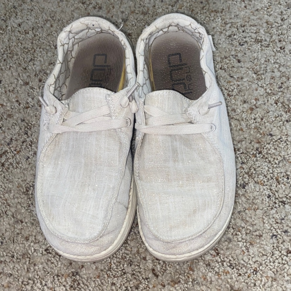 Hey dude shoes